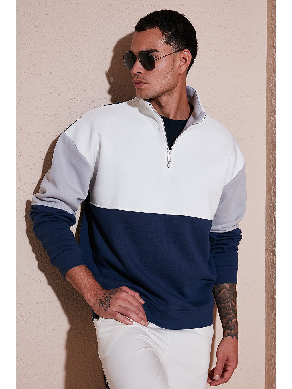 İndigo Renk Bloklu Regular Fit Yarım Fermuarlı Dik Yaka Sweat 5905719-1