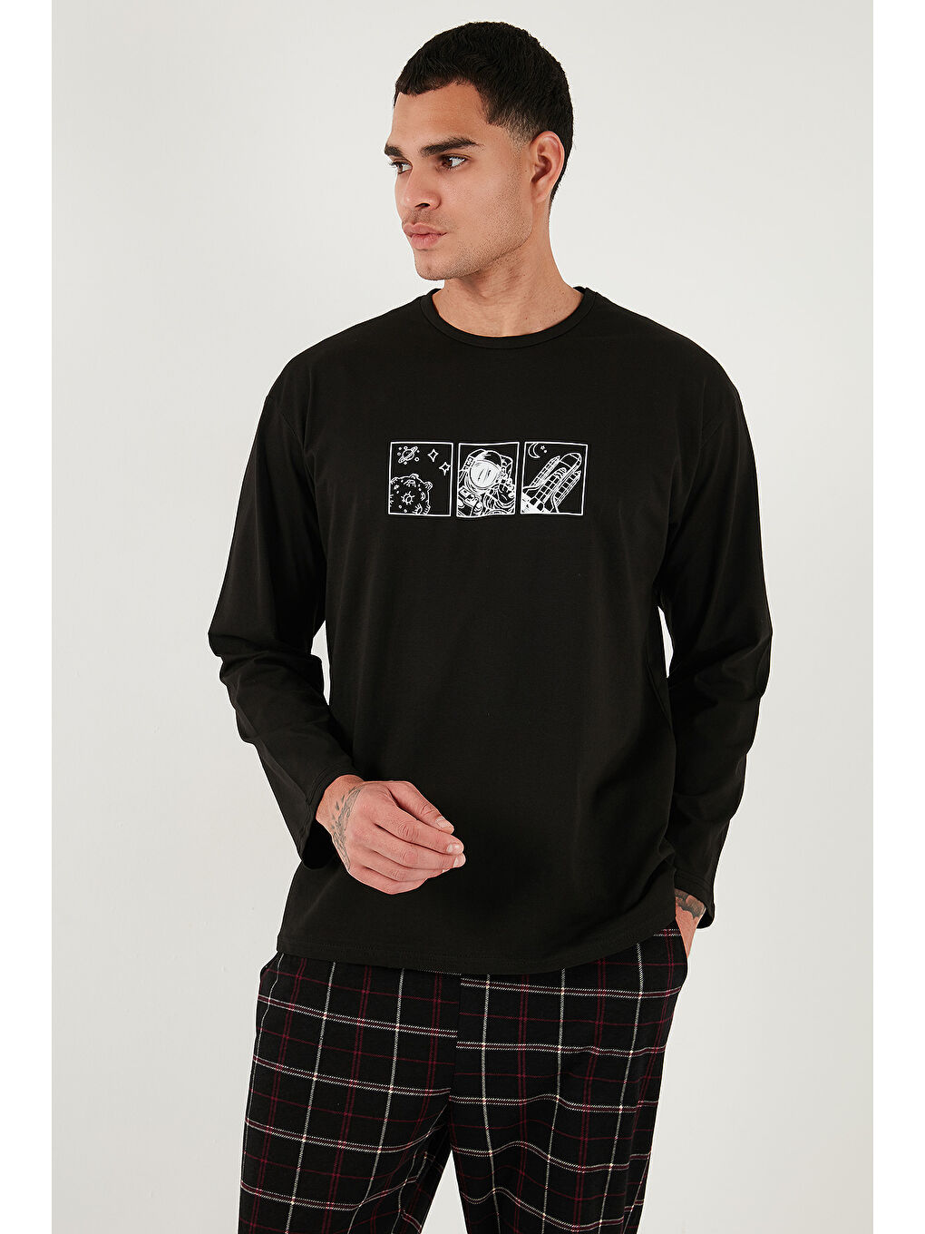 Siyah Ekoseli Pamuklu Regular Fit Yükske Bel Bisiklet Yaka %100 Pamuk Pijama Takımı 6574000-4