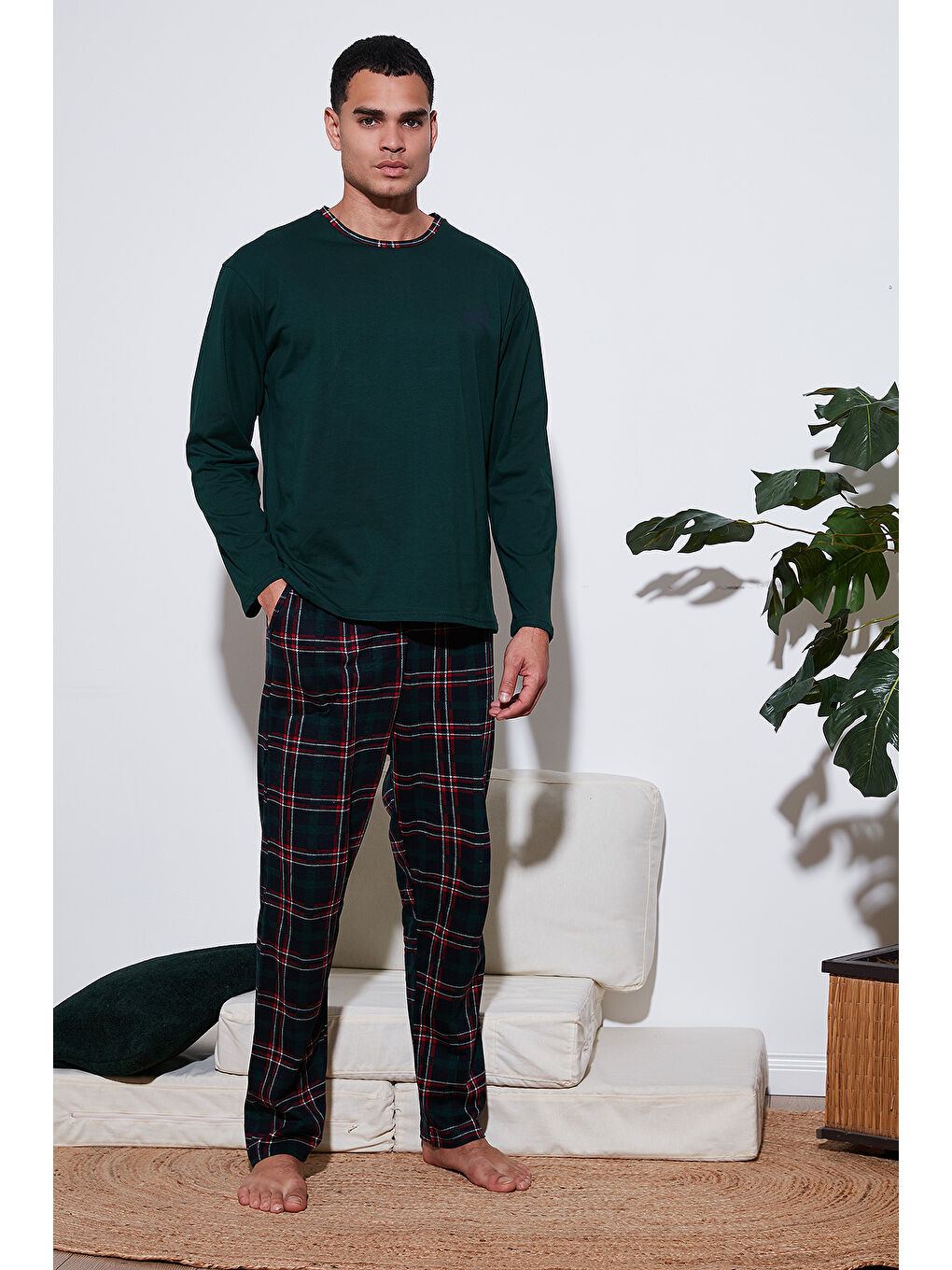 Yeşil Pamuklu Regular Fit Bisiklet Yaka Ekoseli %100 Pamuk Pijama Takımı 6574001