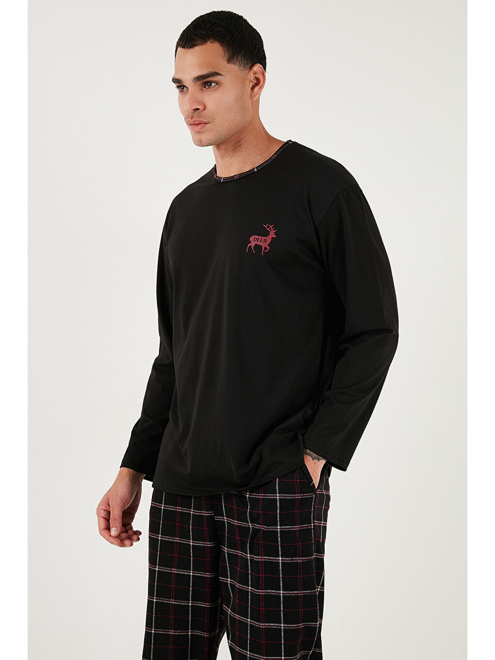 Siyah Pamuklu Regular Fit Bisiklet Yaka Ekoseli %100 Pamuk Pijama Takımı 6574001-3