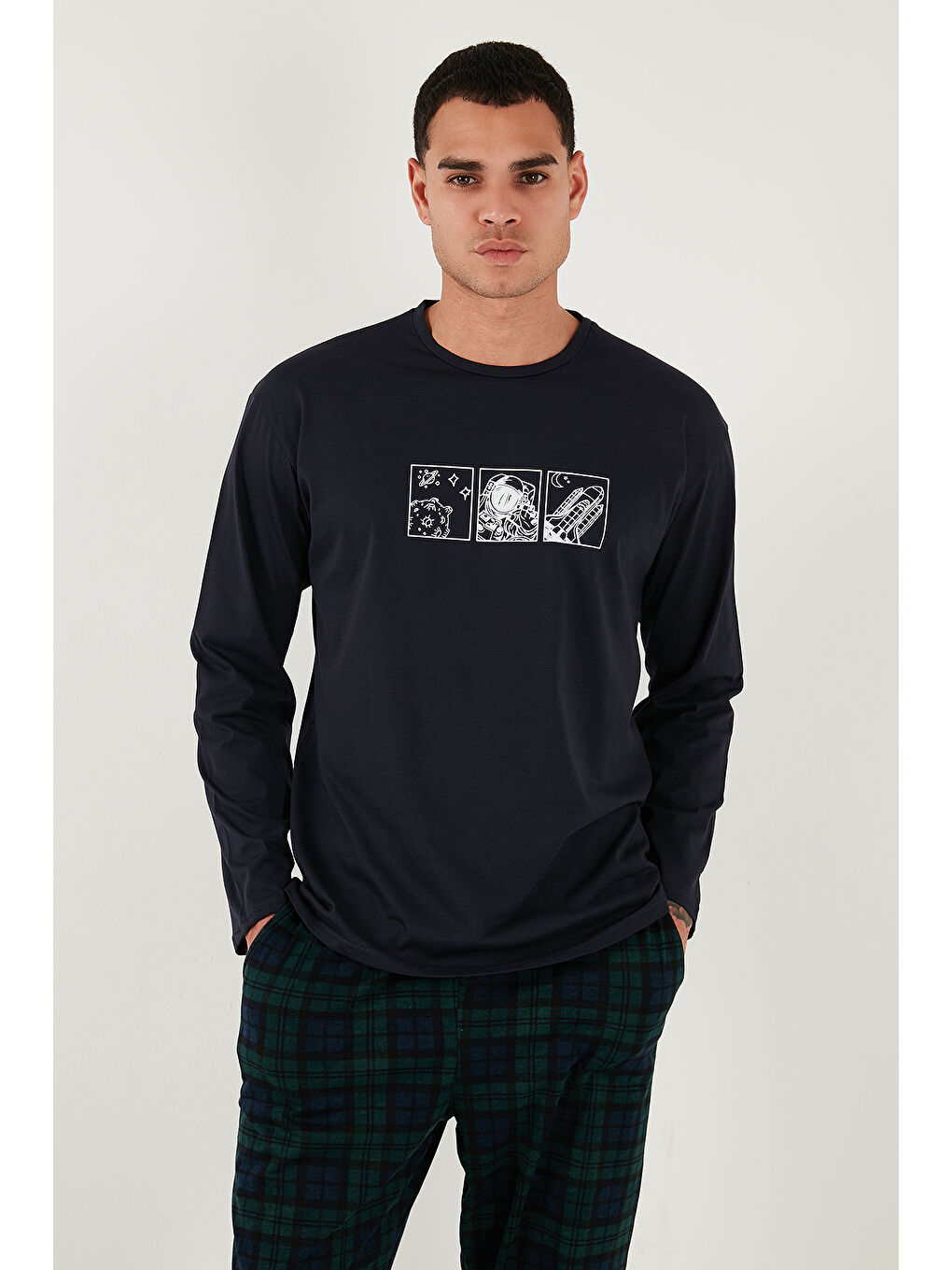 Lacivert Ekoseli Pamuklu Regular Fit Yükske Bel Bisiklet Yaka %100 Pamuk Pijama Takımı 6574000-4