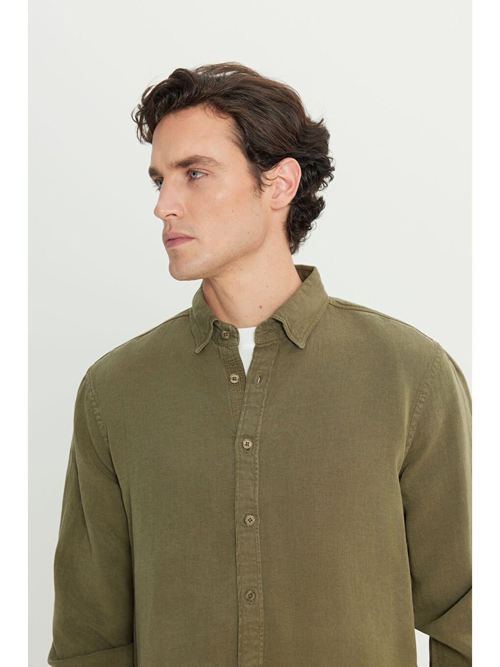 Regular Fit Normal Kesim Keten Pamuk Karışımlı Haki Gömlek-3