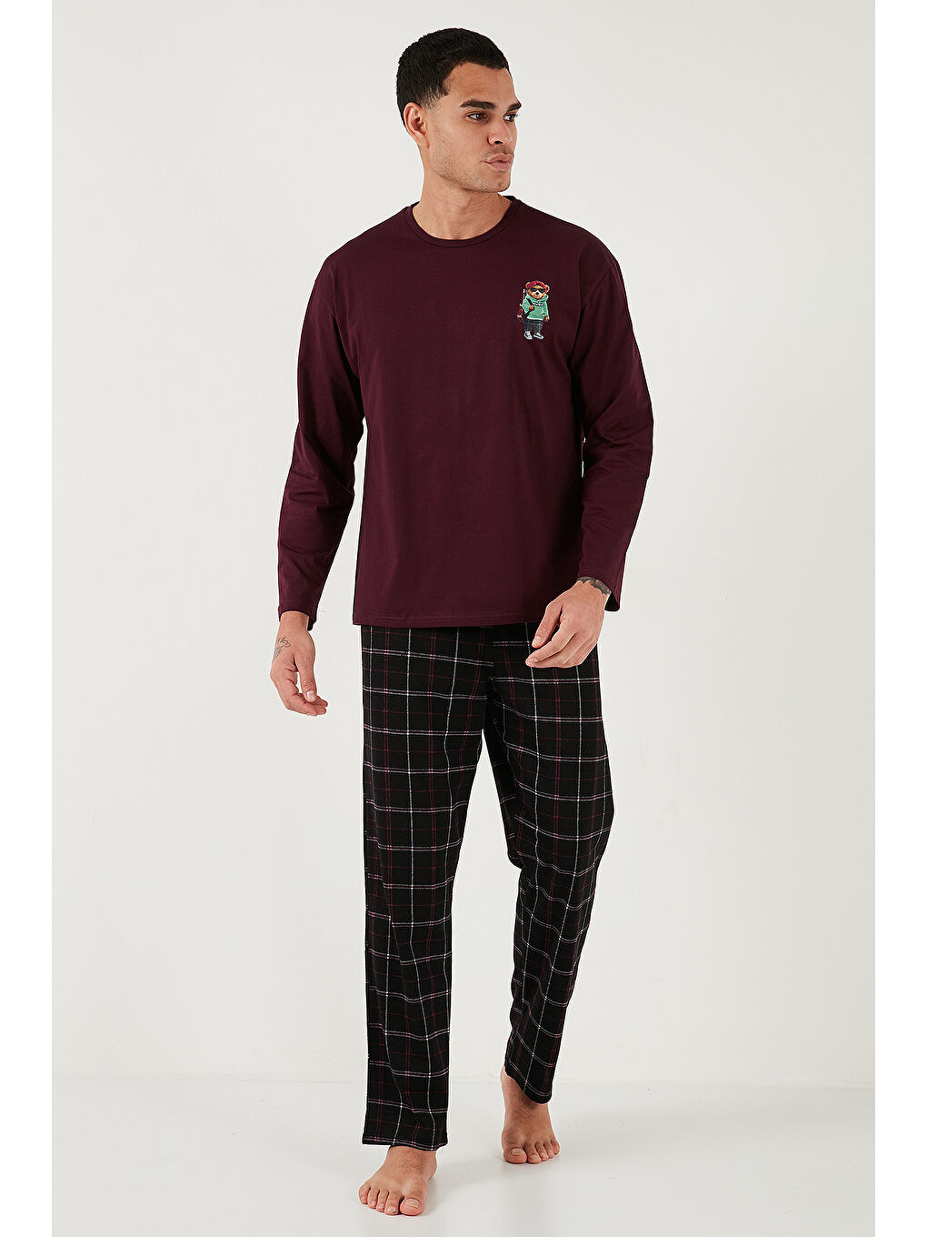 Siyah Ekoseli Regular Fit Yüksek Bel Cepli Bisiklet Yaka %100 Pamuk Pijama Takımı 6574002-3