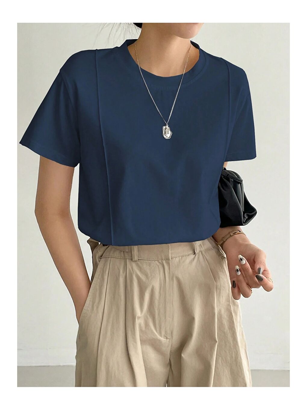 Lacivert Kadın Kısa Kollu Çizgi Detaylı Basic Tişört Süprem Kumaş Yazlık Rahat T-Shirt-2