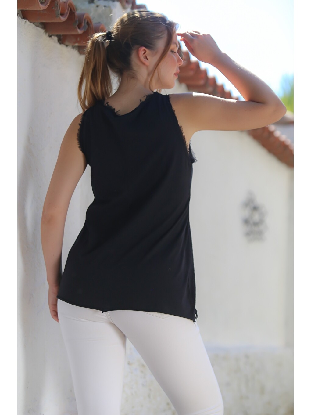 Organik Pamuk Siyah Havuz Yaka Kolsuz İnce Yıkamalı Ve Pis Dikişli Uzun Dokuma Bluz 78 60-7