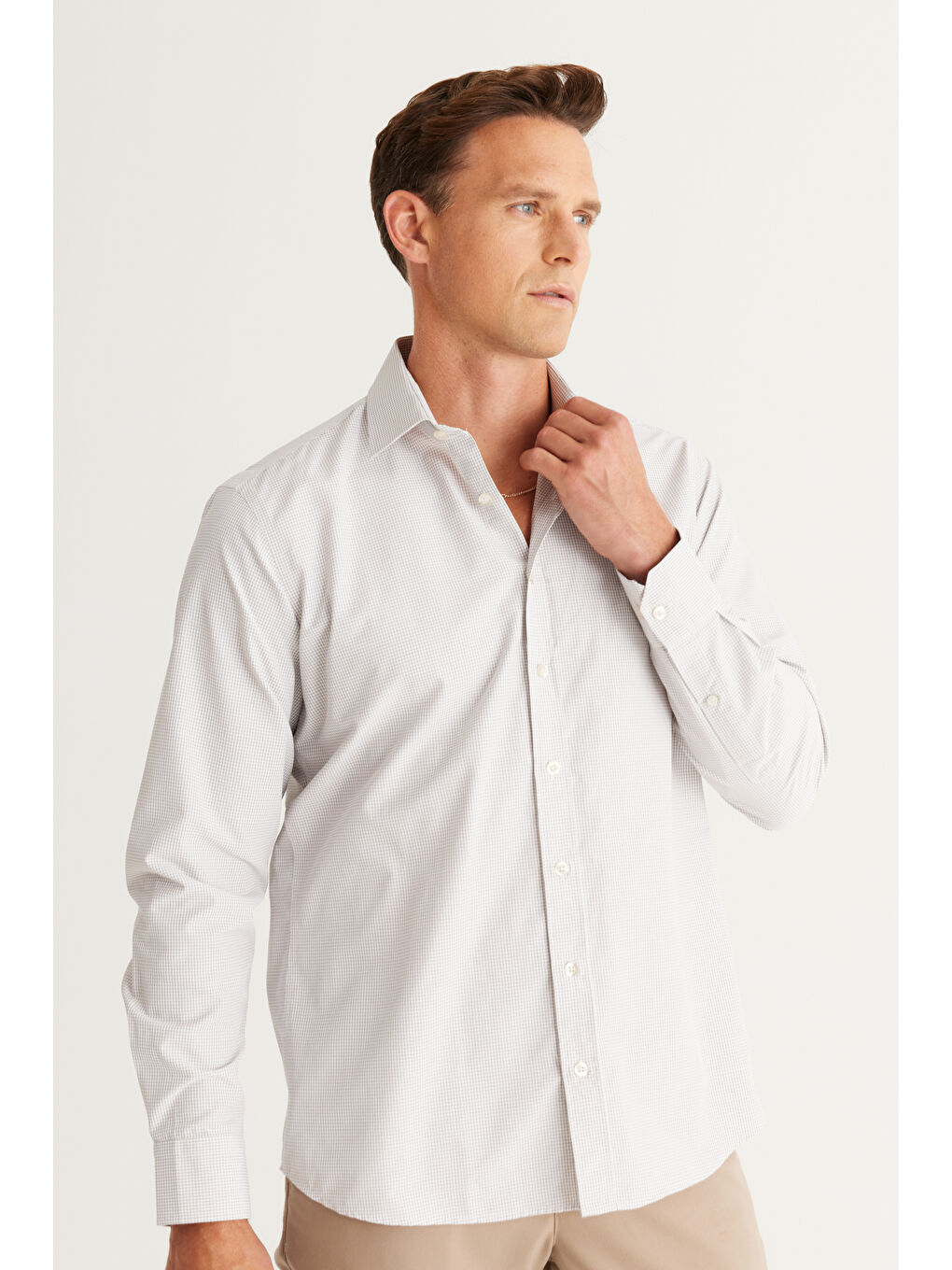 Erkek Beyaz-Bej Comfort Fit Rahat Kesim Klasik Yaka Kareli Pamuklu Gömlek-1