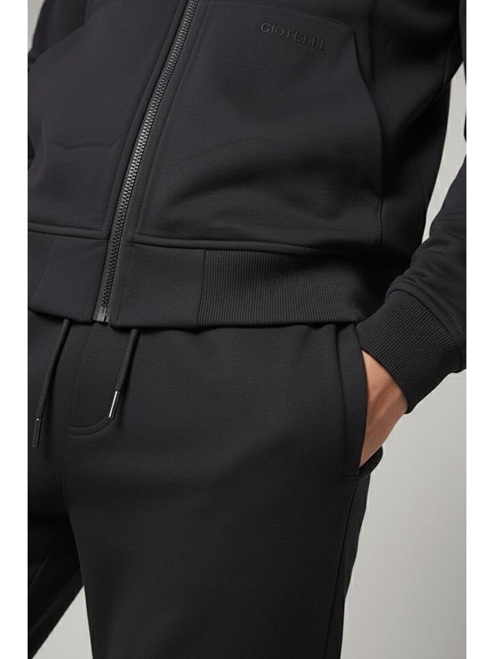 Siyah Regular Fit Pamuklu Fermuarlı Eşofman Takımı-3