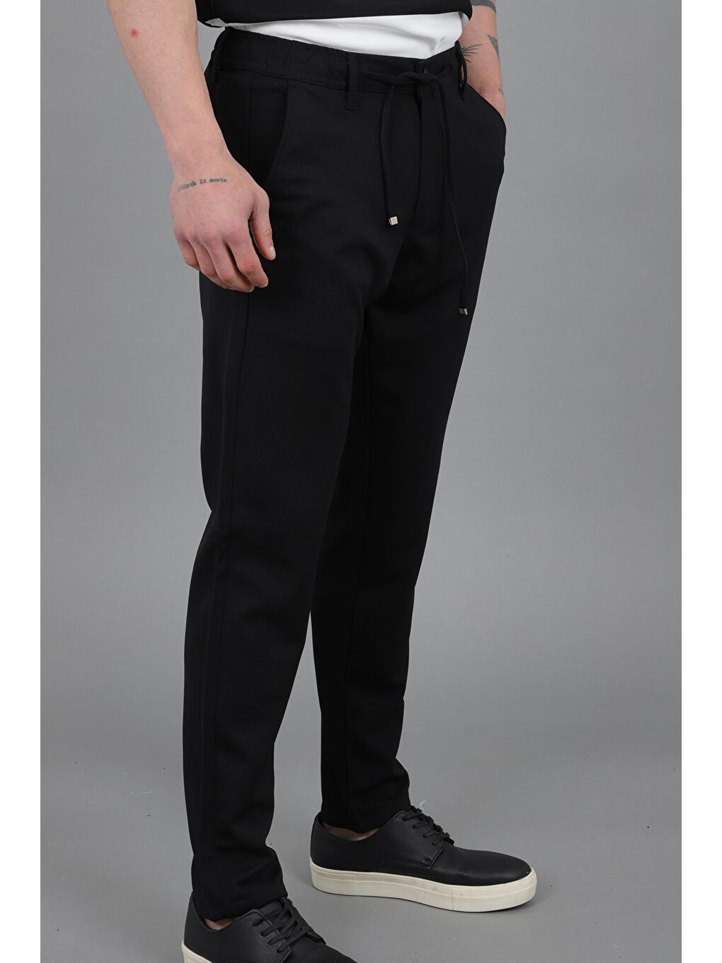 Siyah Örme Jogger Yazlık Pantolon QUK 2012_0435-4