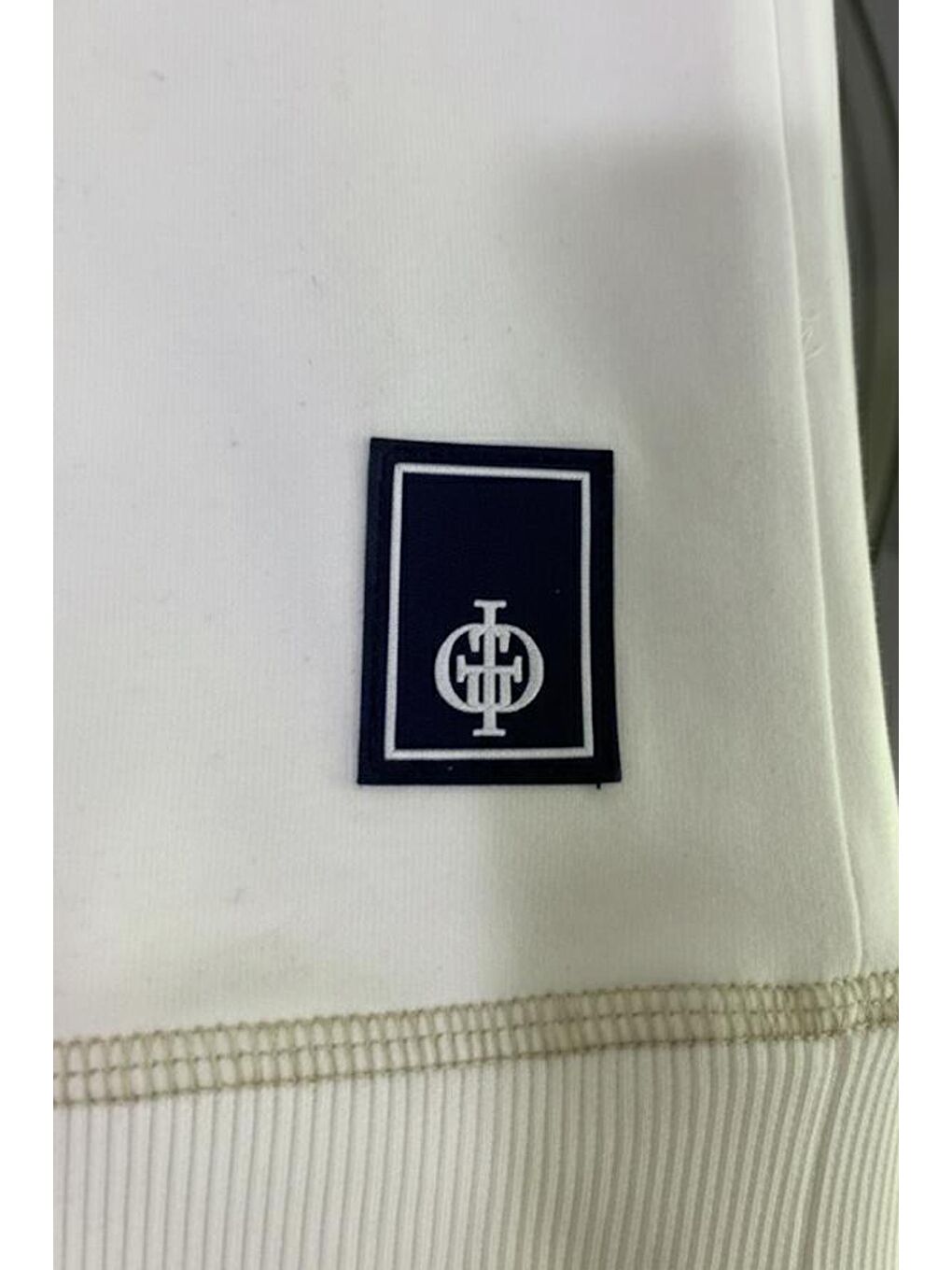 Beyaz Erkek Eşofman Takımı-3