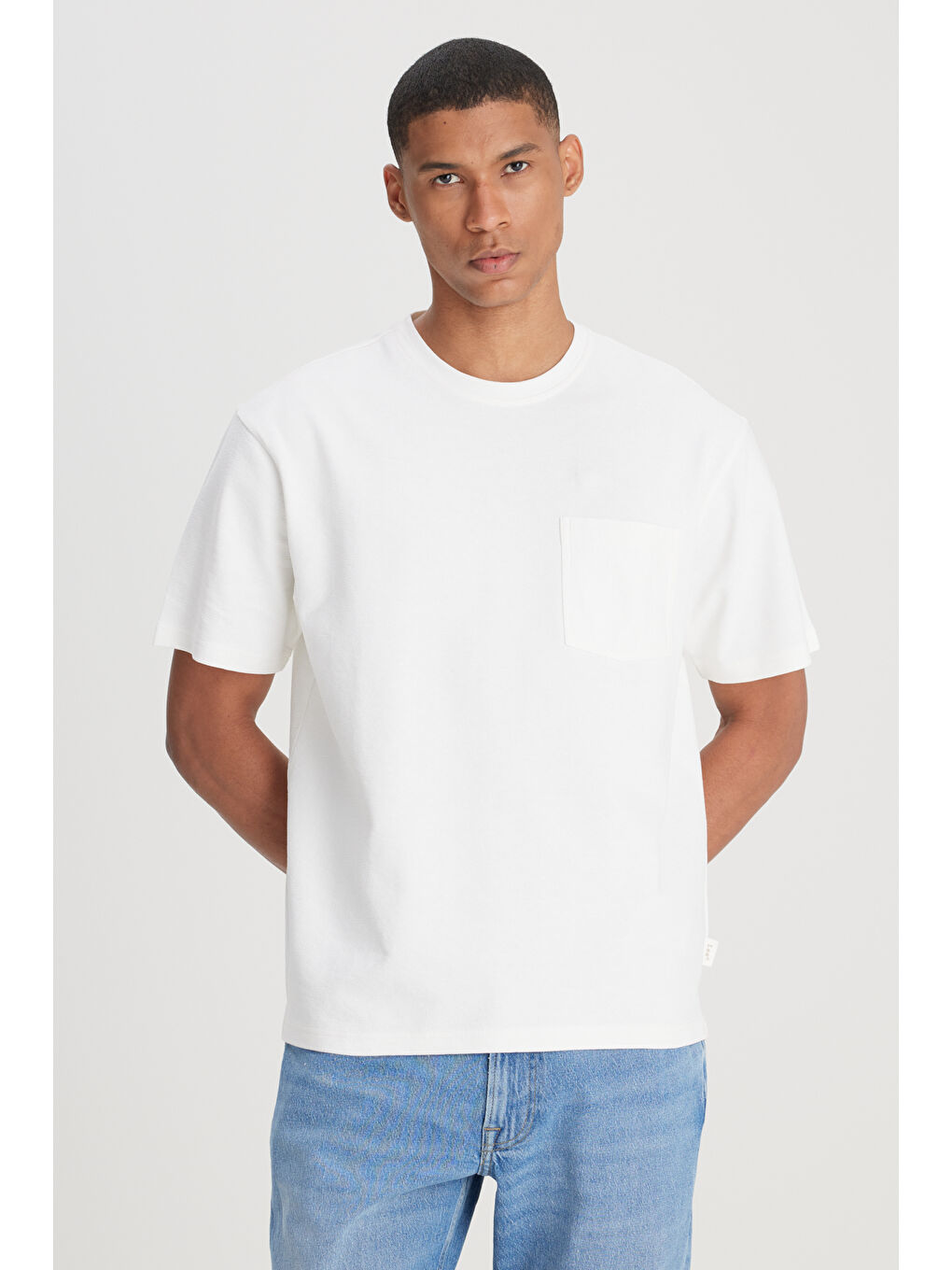 Loose Fit Rahat Kesim Bisiklet Yaka %100 Pamuk Beyaz Tişört-1