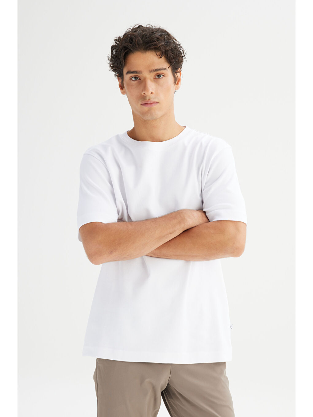 Beyaz %100 Pamuk Regular Fit Normal Kesim Bisiklet Yaka Basic Tişört-2