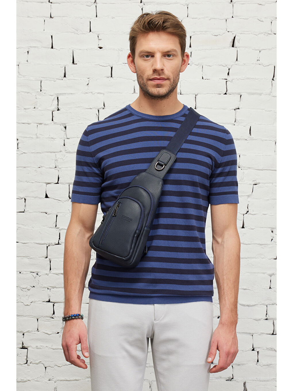 Erkek Lacivert-İndigo Standart Fit Normal Kesim Bisiklet Yaka Pamuklu Çizgili Triko Tişört-3