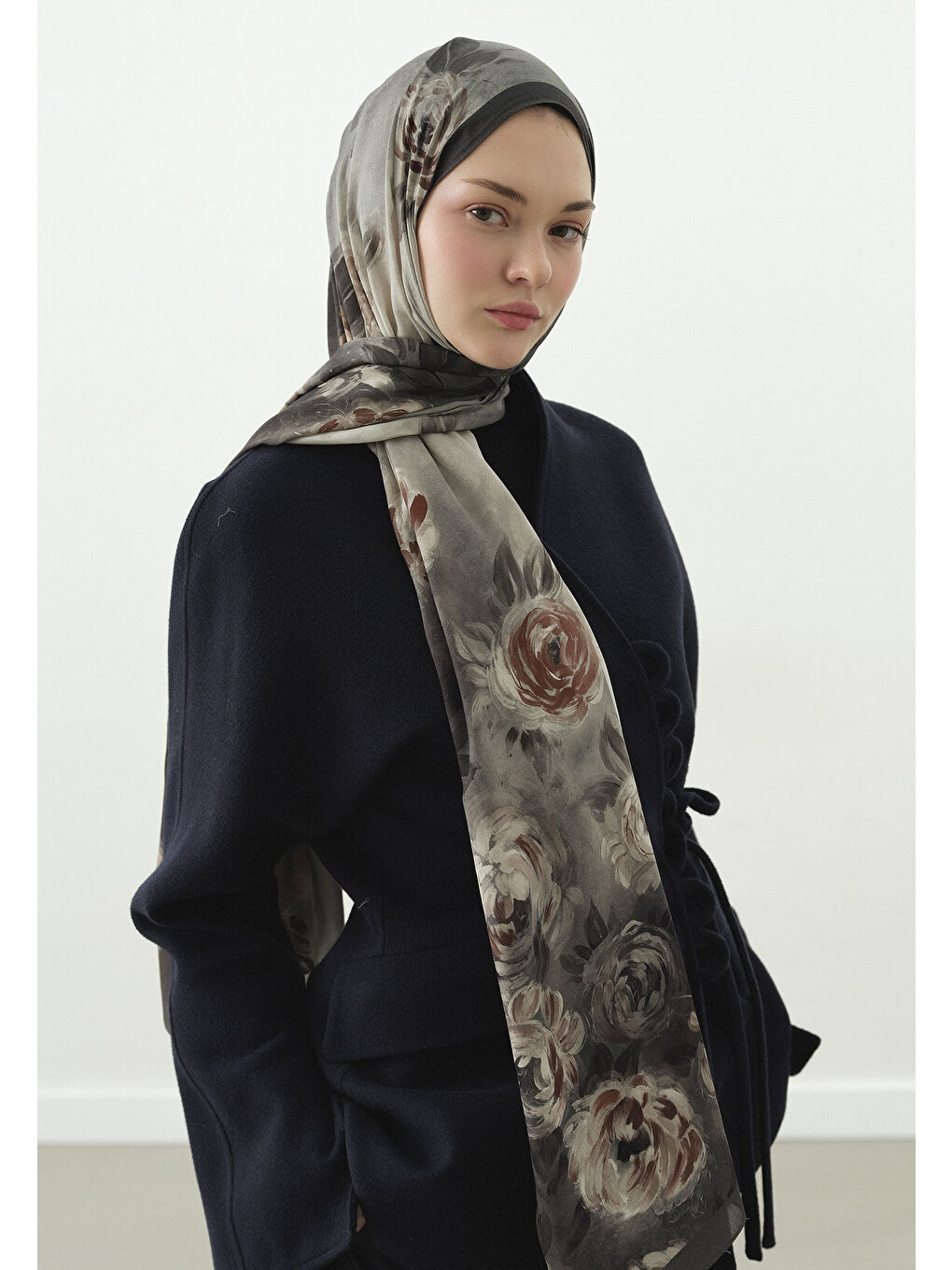 Gri MARIELLE DESENLİ PAMUK VİSKON ŞAL FÜME-1