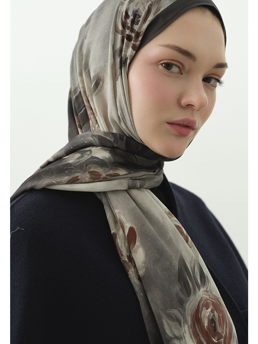 Gri MARIELLE DESENLİ PAMUK VİSKON ŞAL FÜME-3