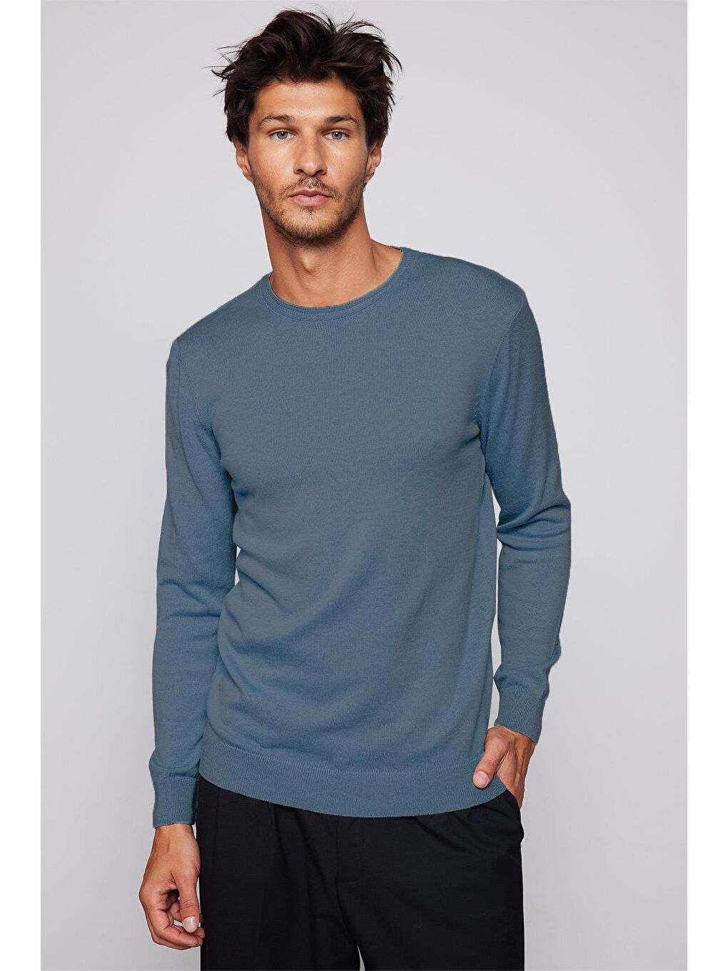 Erkek Standart Fit Normal Kesim Bisiklet Yaka İndigo Triko Kazak-1