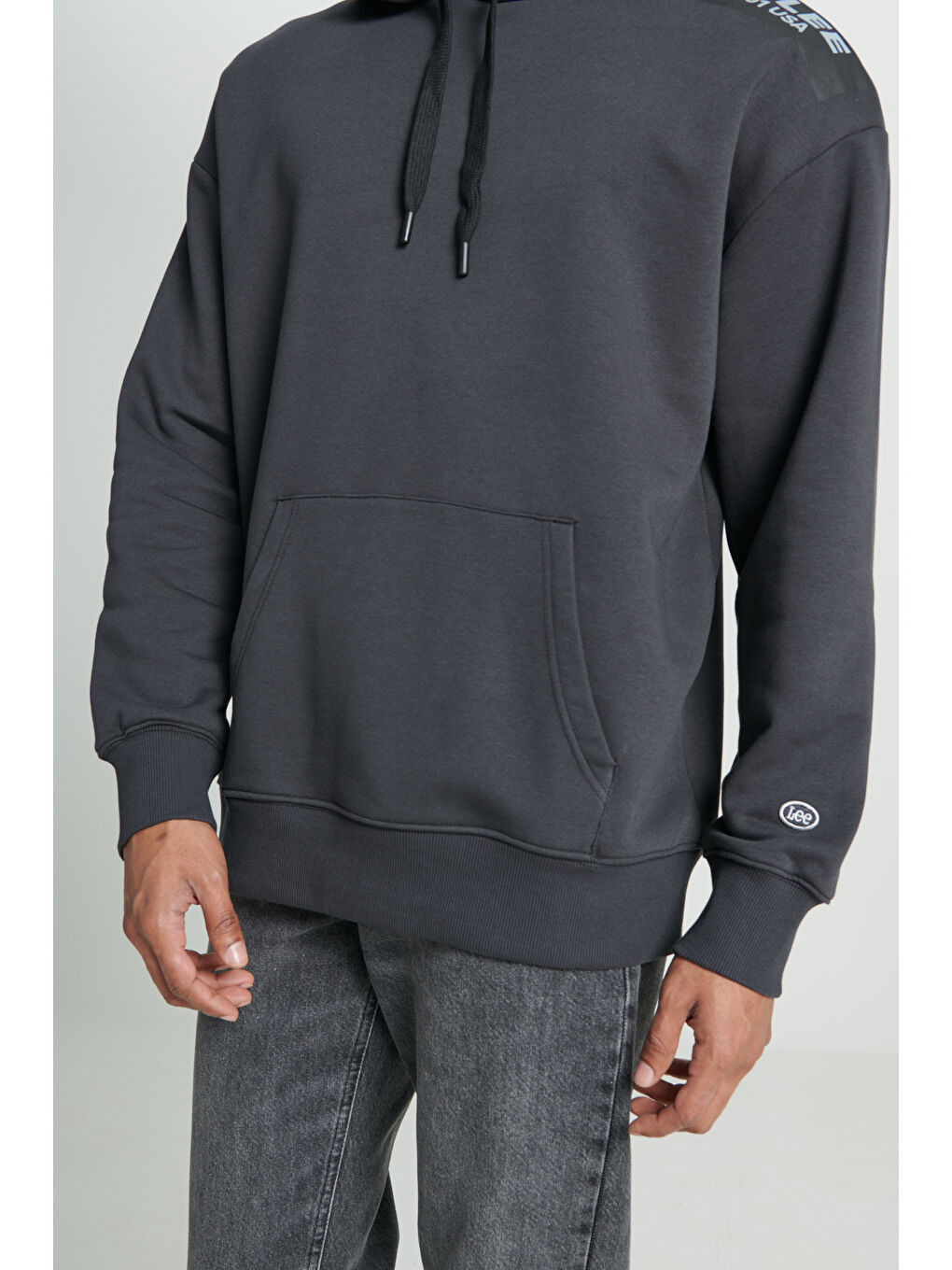 Loose Fit Rahat Kesim Kapüşonlu İçi Polarlı Sırt Baskılı Antrasit Sweatshirt-5