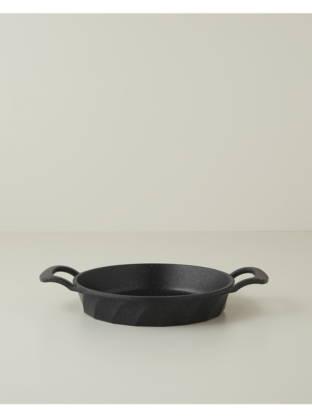 Prime Maestro Premium Döküm Sahan 20 Cm Siyah