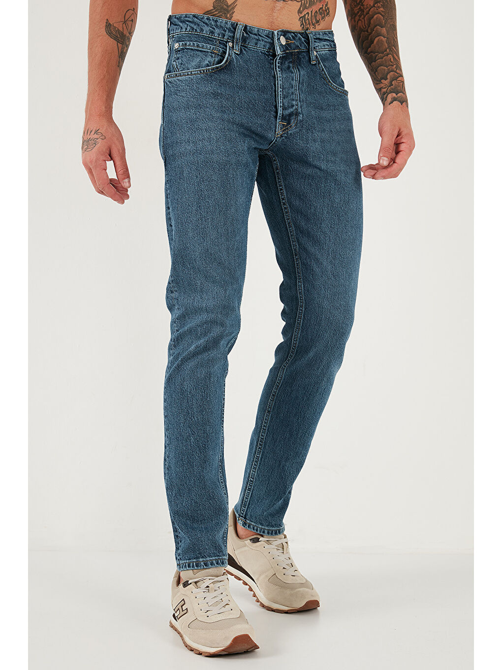 Mavi Pamuklu Slim Fit Normal Bel Dar Paça Jeans 1124C041NAPOLI-2