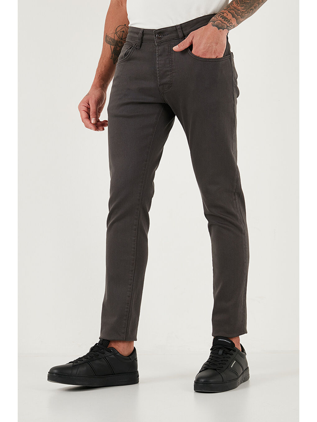 Gri Streç Pamuklu Slim Fit Normal Bel Dar Paça Jeans 1115C24NAPOLI-4