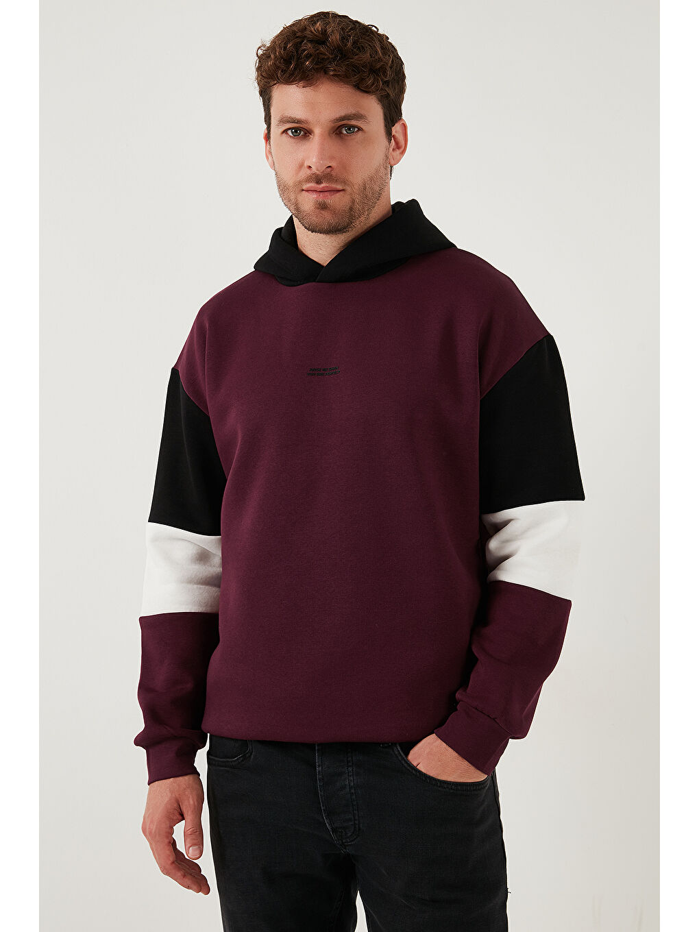 Mürdüm Pamuklu Regular Fit Kapüşonlu İçi Tüylü Yumuşak Şardonlu Erkek Sweat 5905299-3