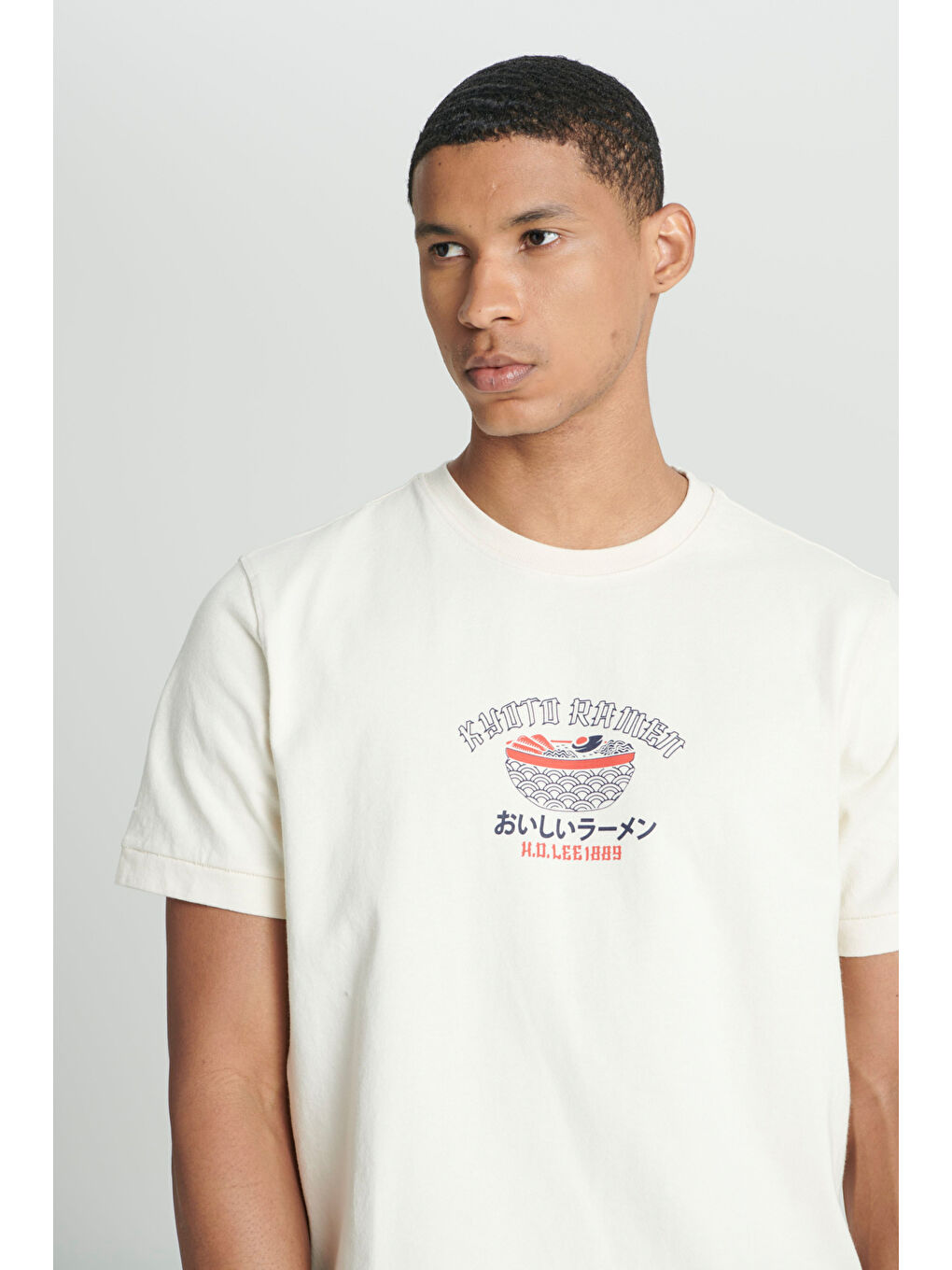 Regular Fit Normal Kesim Bisiklet Yaka %100 Pamuk Kırık Beyaz Tişört-4