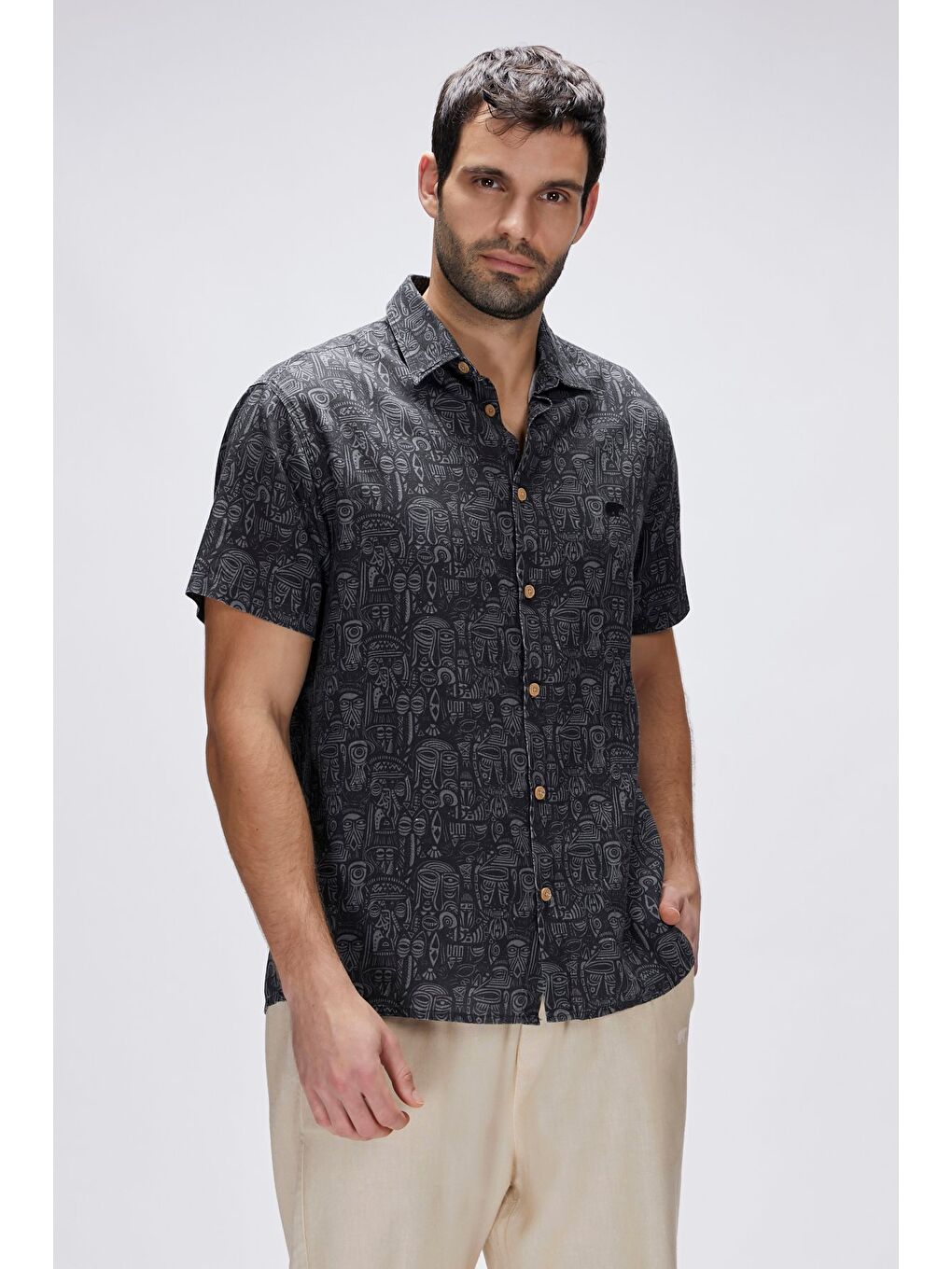Merle Siyah Kısa Kollu Baskılı Erkek Gömlek-2