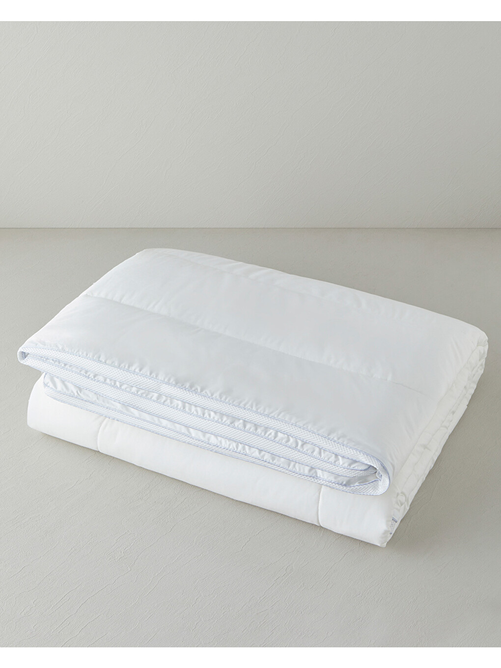 Dorma Mevsimsel Tek Kişilik Yorgan 155x215 Cm Beyaz