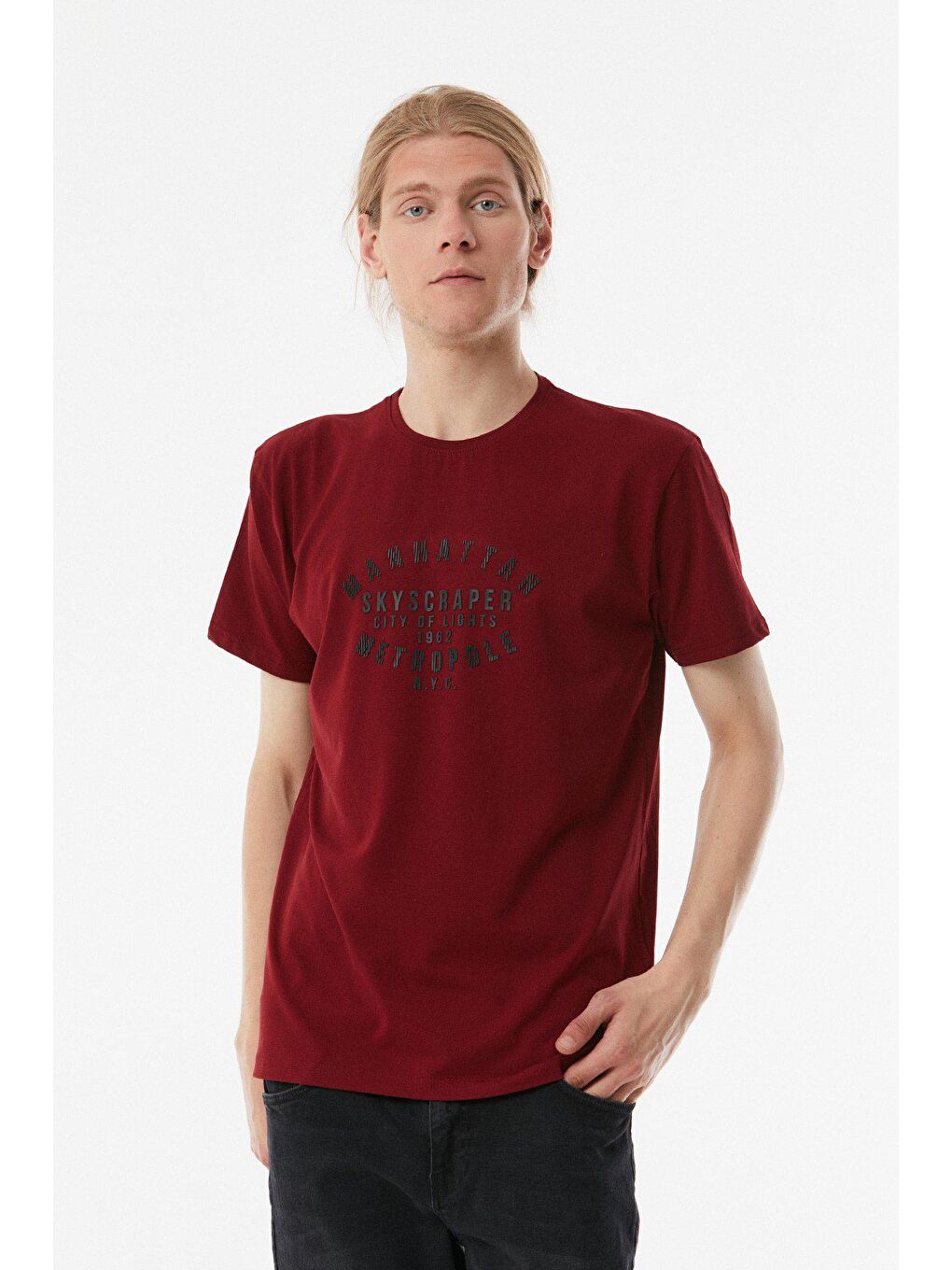 Bordo Manhattan Baskılı Bisiklet Yaka Tişört