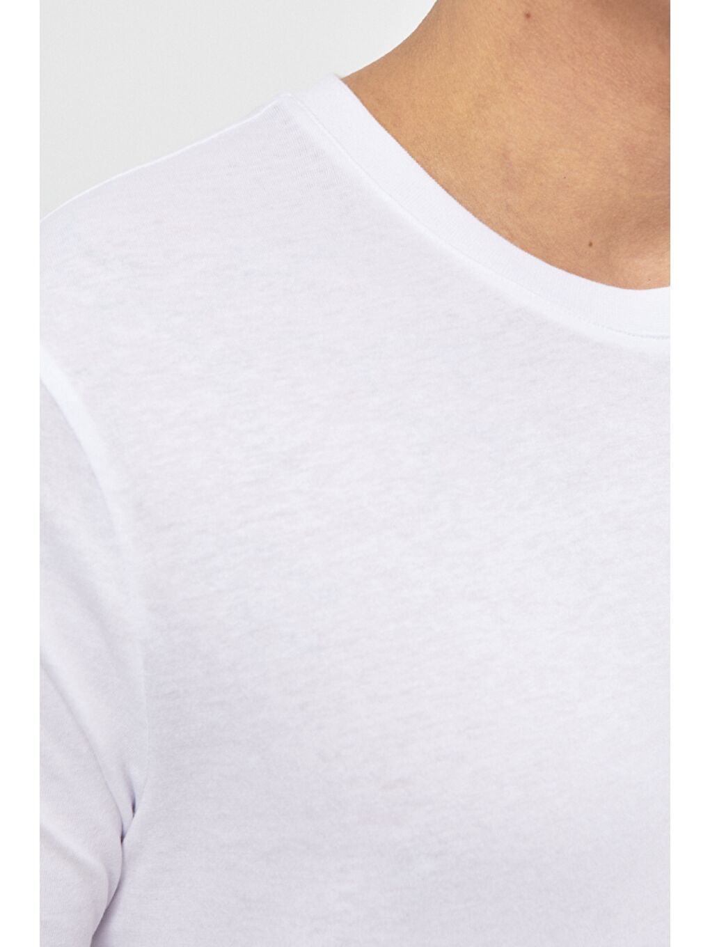 Regular Fit %100 Pamuk Bisiklet Yaka Beyaz Tişört-2