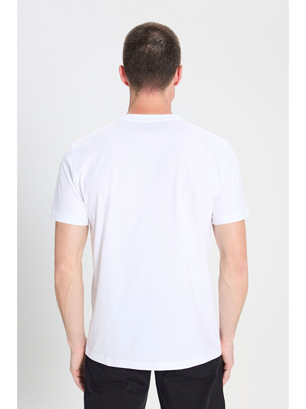 Regular Fit Normal Kesim Bisiklet Yaka Beyaz Tişört-4