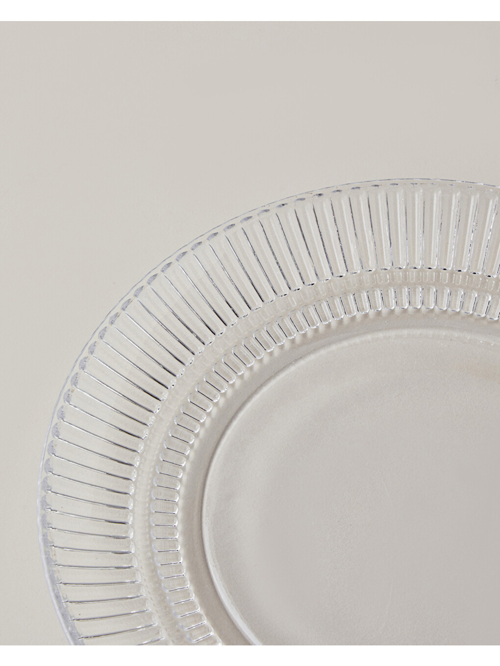 Renksiz Lucent Cam Pasta Tabağı 20 Cm Şeffaf-3