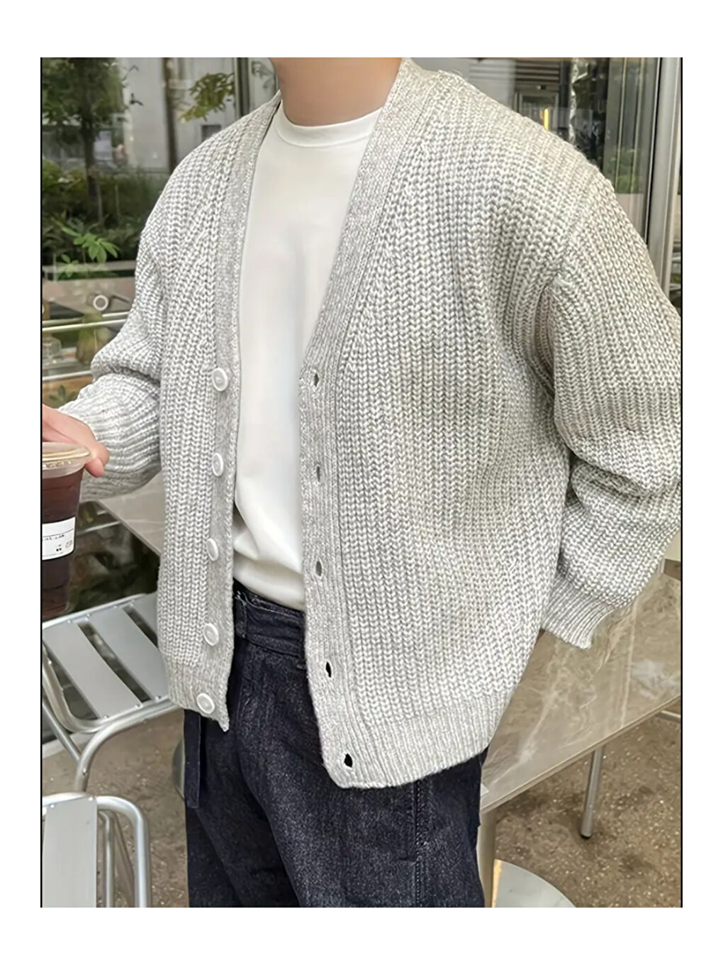 Gri Erkek Regular Fit Düğmeli V Yaka Triko Hırka