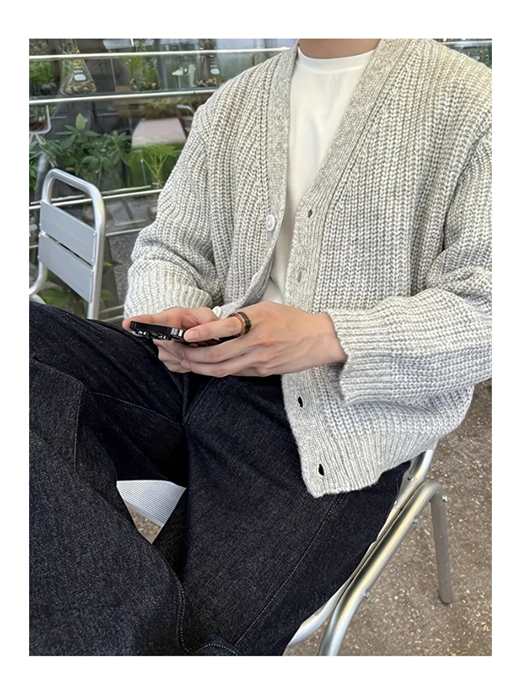 Gri Erkek Regular Fit Düğmeli V Yaka Triko Hırka-1