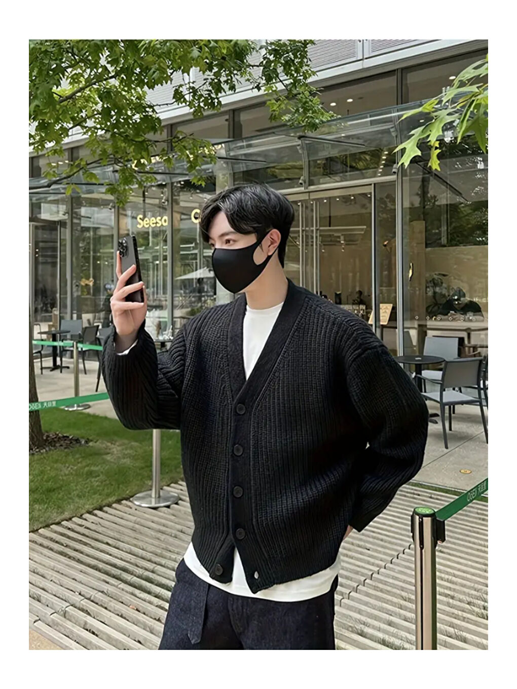 Siyah Erkek Regular Fit Düğmeli V Yaka Triko Hırka-1