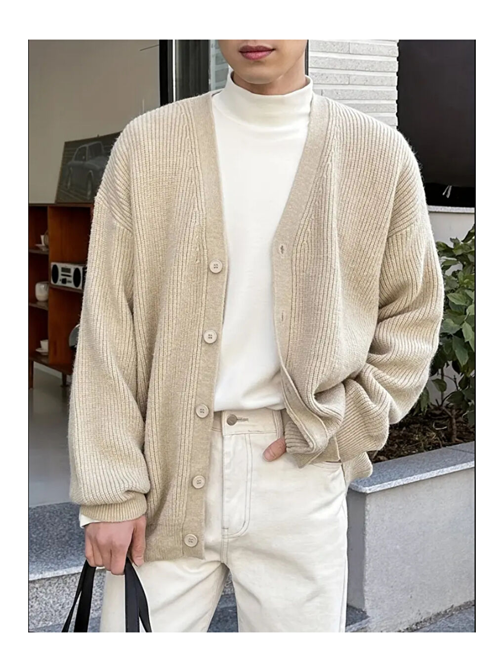 Bej Erkek Regular Fit Düğmeli V Yaka Triko Hırka-2