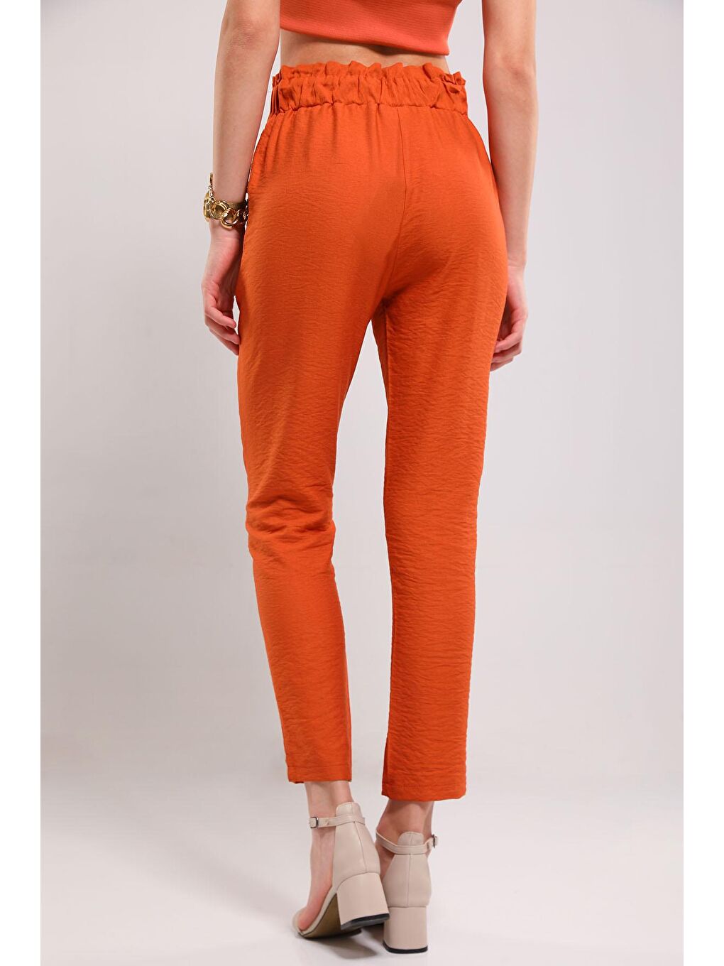 Kahverengi Kadın Beli Fırfırlı Kemerli Havuç Paça Pantolon-5