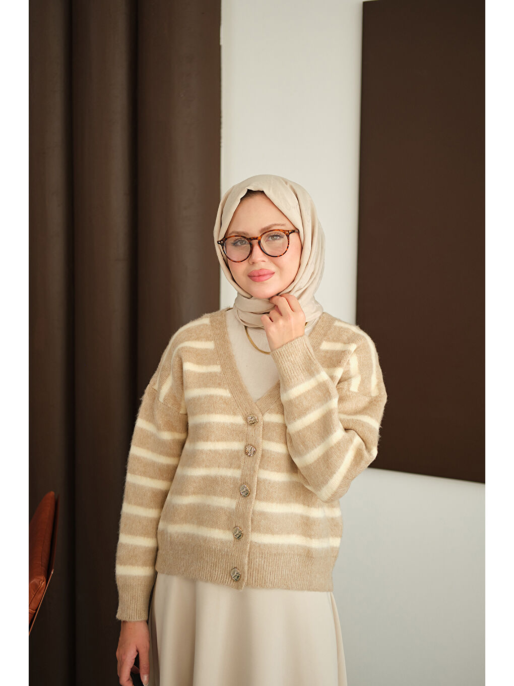 Bej Kadın Kısa Triko Hırka Vizon-4