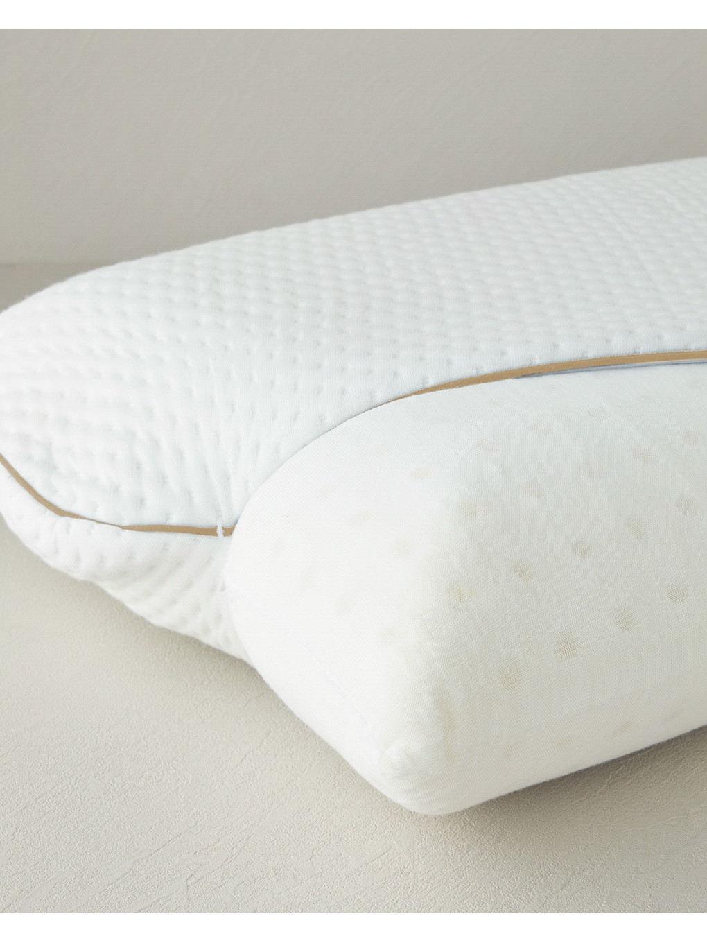 Ergonomik Boyun Destekli Visco Yastık 60x40x16 Cm Beyaz-3