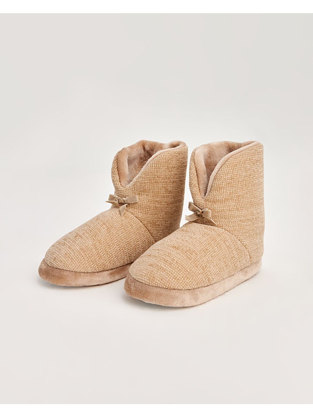 Bej Kadın Kurdeleli Panduf - MENT