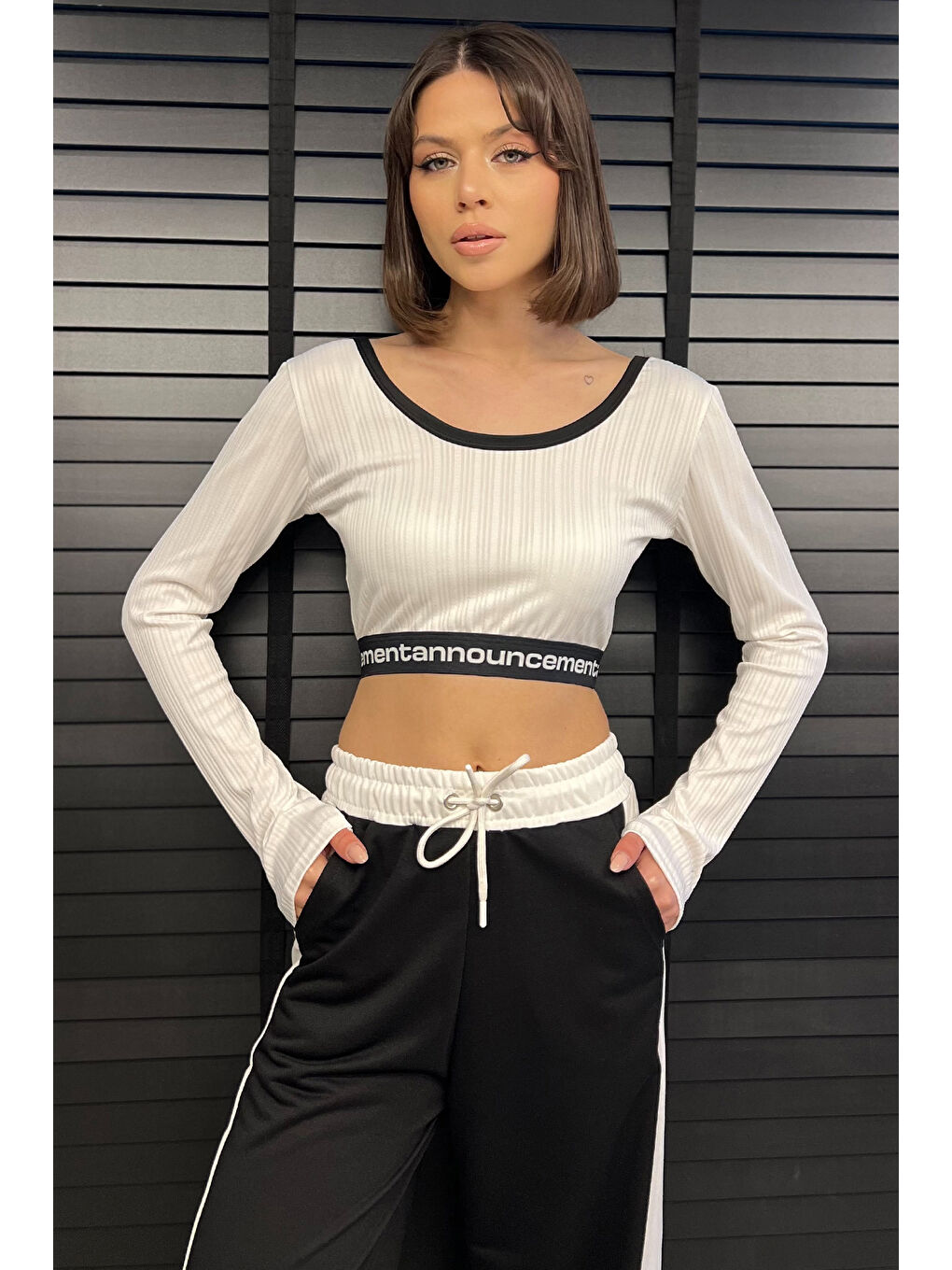 Beyaz Bel Lastikli Yazı Baskılı Kadın Body Bluz