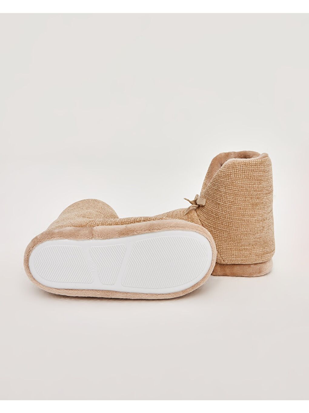 Bej Kadın Kurdeleli Panduf - MENT-4