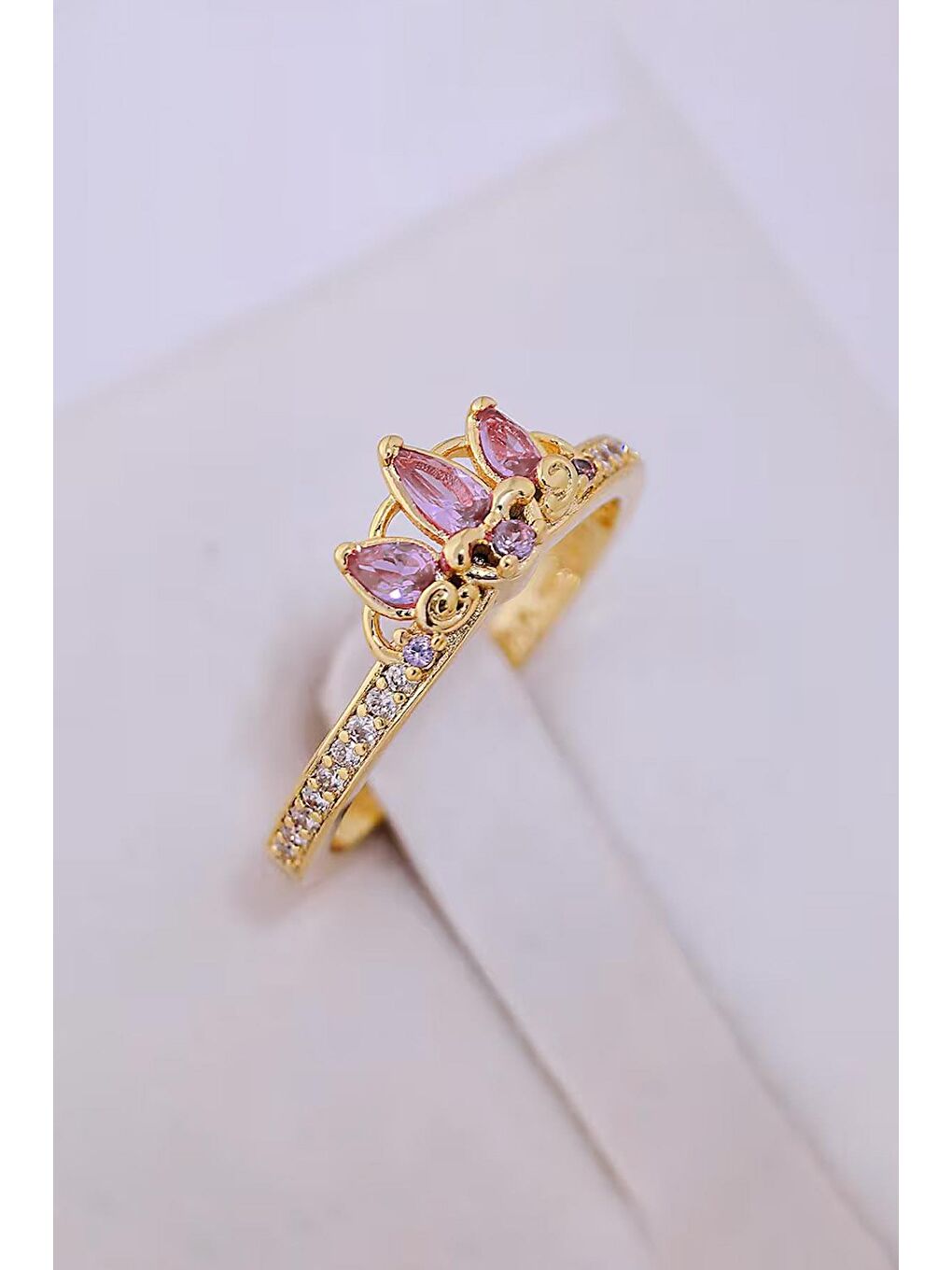 Fuşya Prenses Zarif Taşlı Yüzük