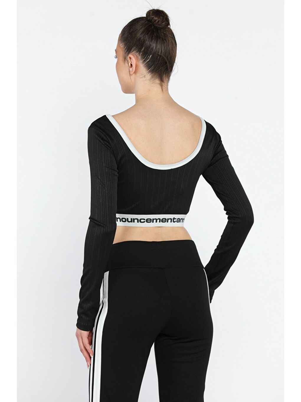 Siyah Bel Lastikli Yazı Baskılı Kadın Body Bluz-2