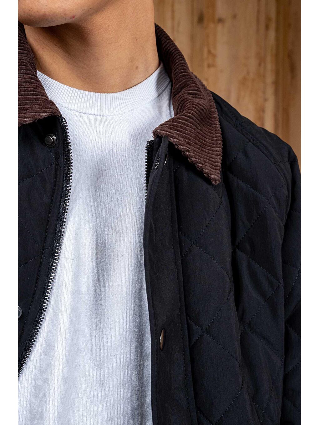 Erkek Oversize Kadife Yaka Detaylı Kapitone Ceket Siyah-8