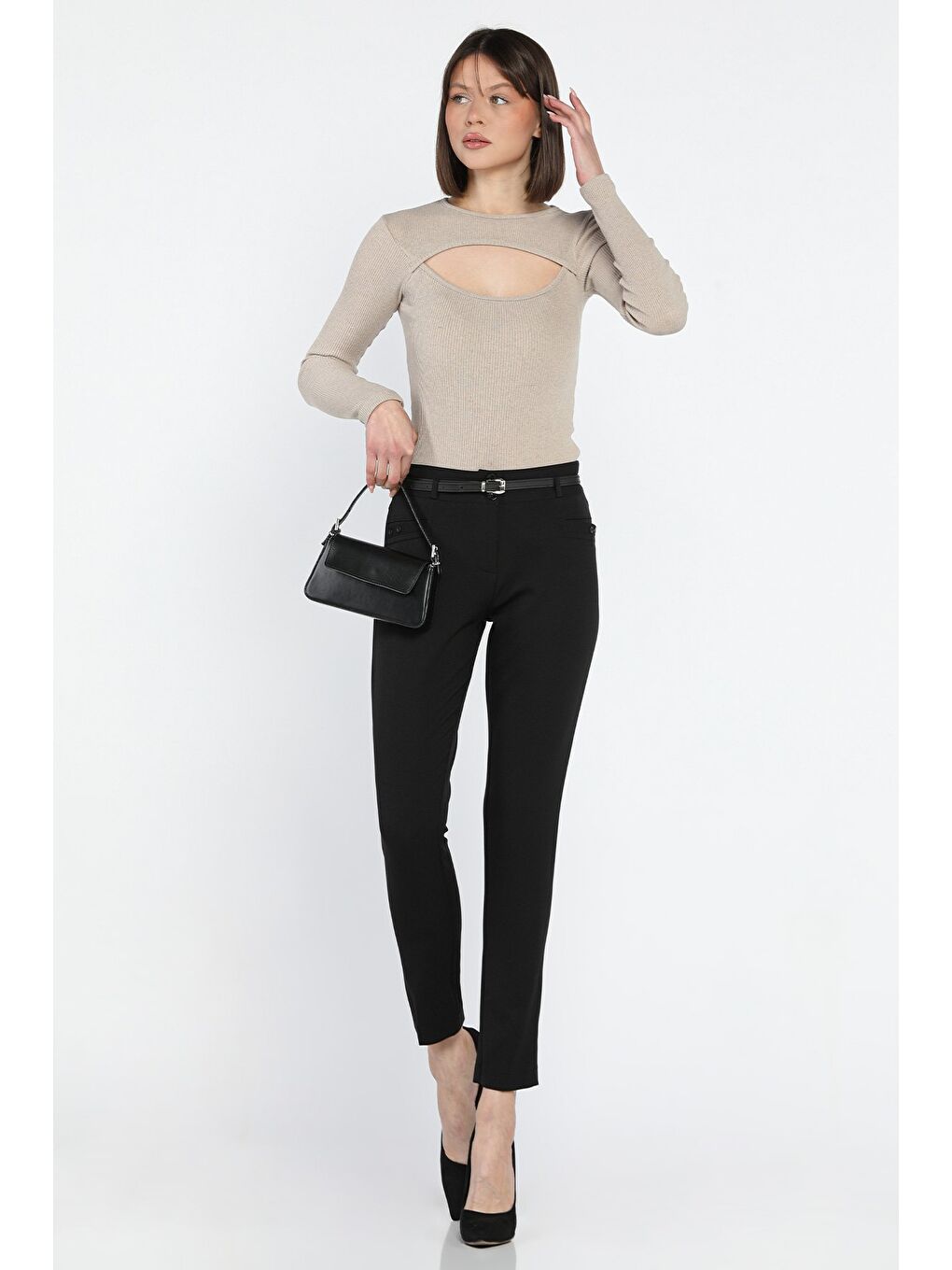 Siyah Kadın Kemerli Kumaş Pantolon-1