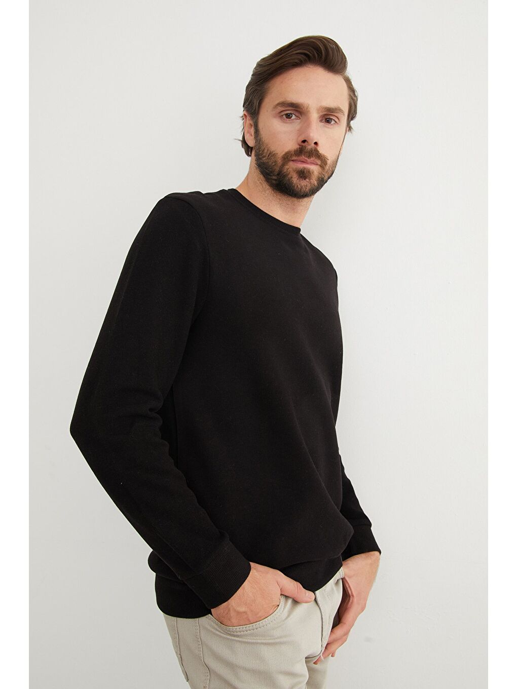 Siyah M Harf Nakışlı Fitilli Bisiklet Yaka Büyük Beden Sweatshirt-2