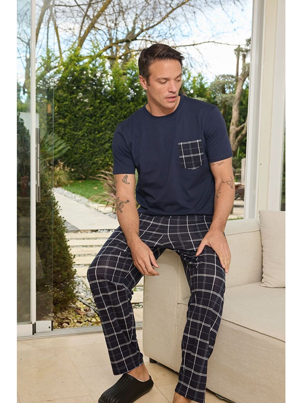 Lacivert PREMIUM Erkek %100 Doğal Pamuk Ekose Desenli Yüksek Kaliteli Baskılı Kısa Kollu Cepli Pijama Takımı-1