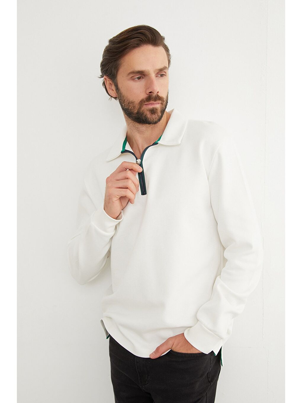 Ekru Basic Polo Yaka Yarım Fermuarlı Pike Büyük Beden Sweatshirt