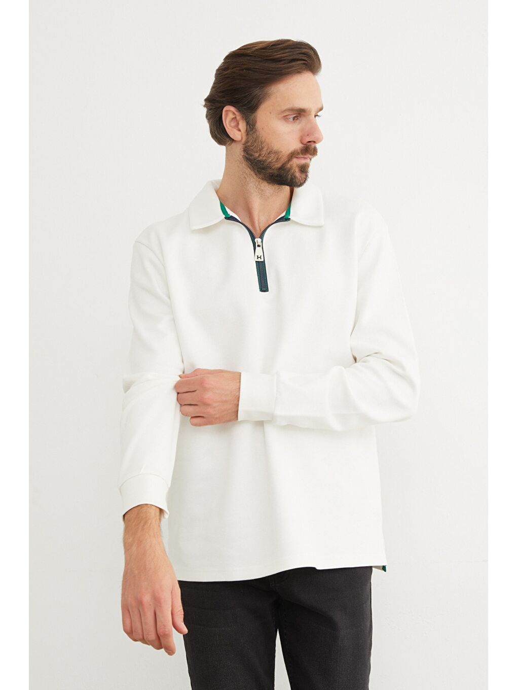 Ekru Basic Polo Yaka Yarım Fermuarlı Pike Büyük Beden Sweatshirt-3
