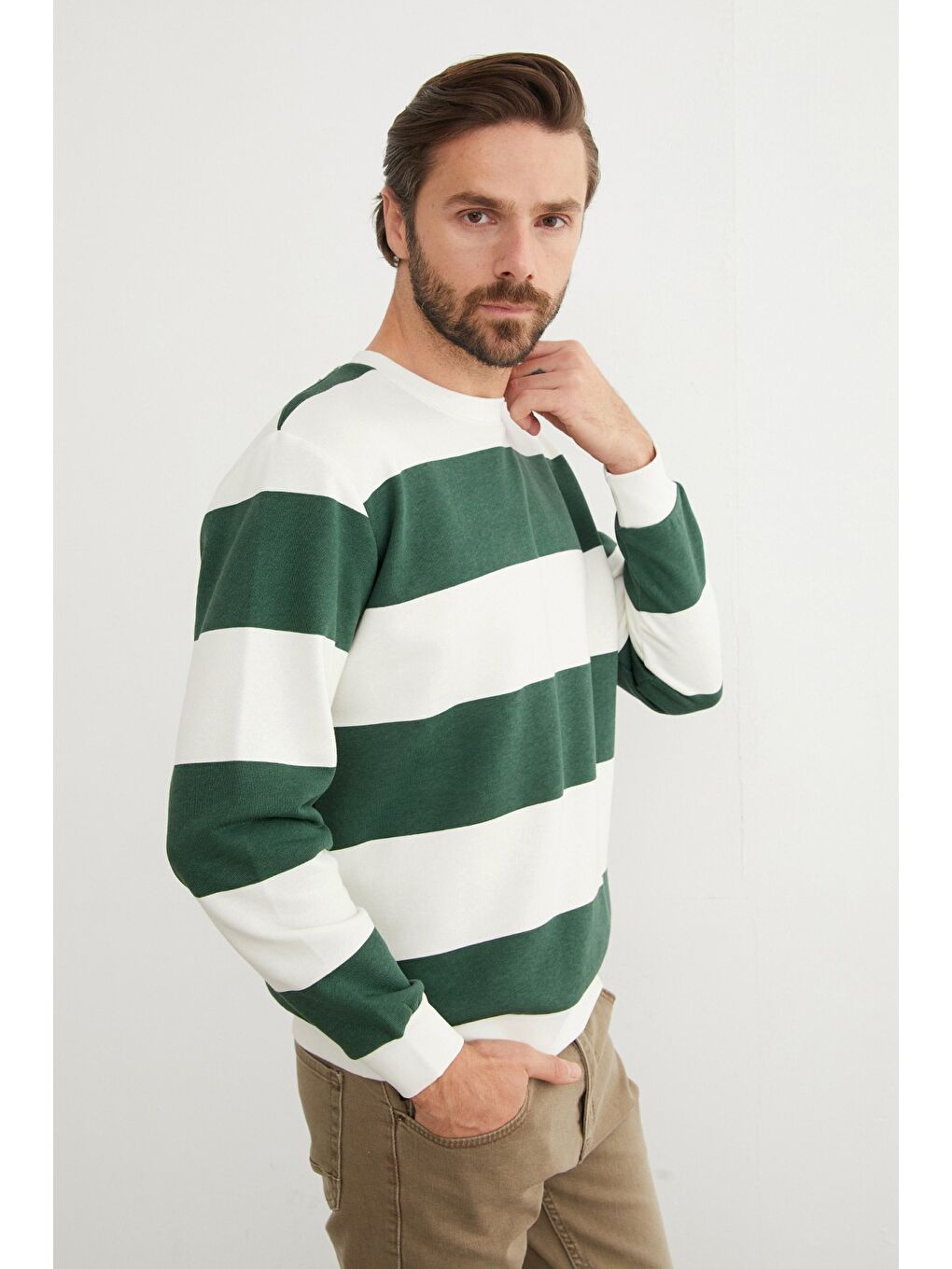 Yeşil Çizgili Bisiklet Yaka Sweatshirt-2